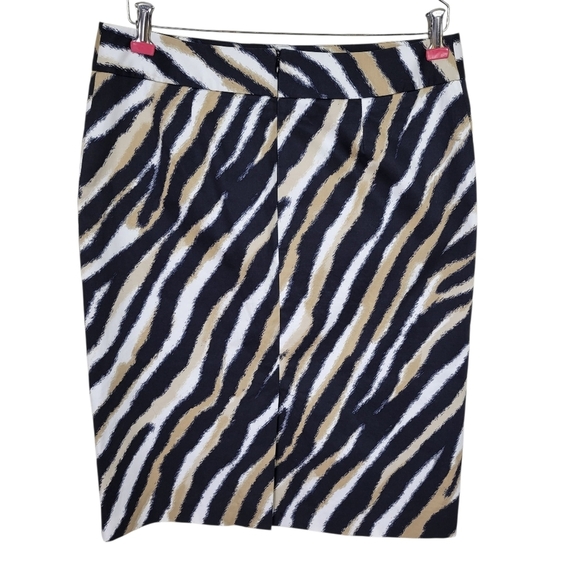 Talbots Skirt Size 10 Black Tan White Animal Print Back Zip Cotton Blend Lined - Picture 3 of 8